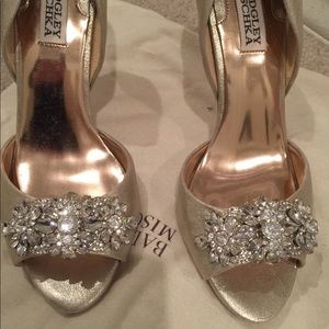 Badgely mischka sandal